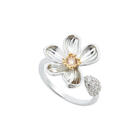 Les Néréides Daisy and Petal Paved with White Crystal Adjustable Ring