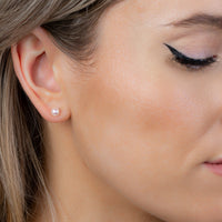 Yellow Gold 5.0-5.5mm Akoya Cultured Pearl Studs